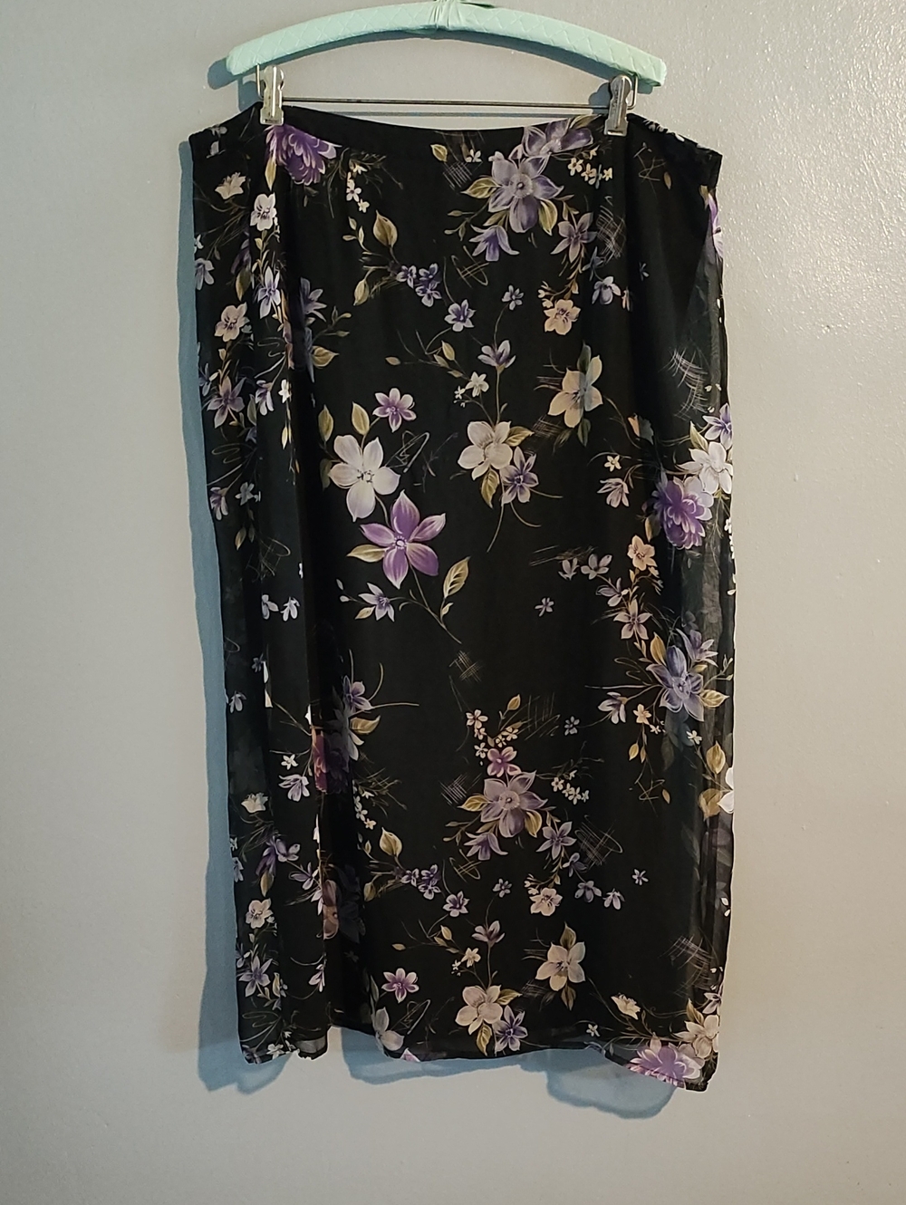Studio C Women’s Black Floral Maxi Skirt - Purple & Cream Flower Print